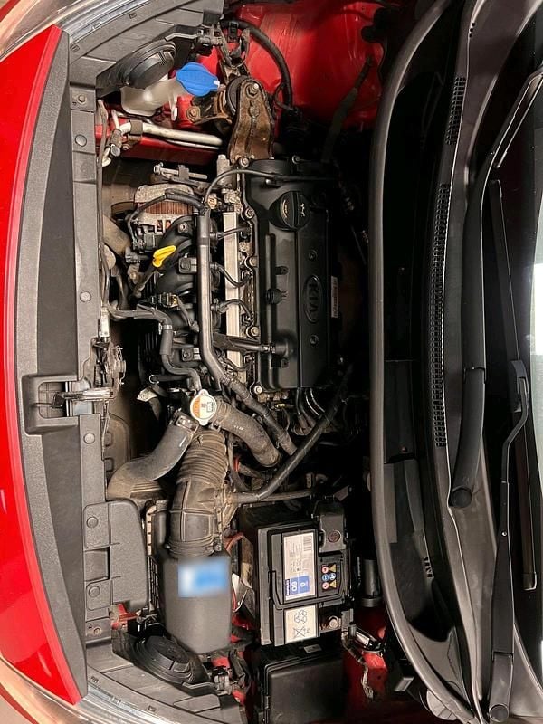 Gebraucht Kia Rio Edition 7 86 PS (63 kW) 2013 Rot Limousine