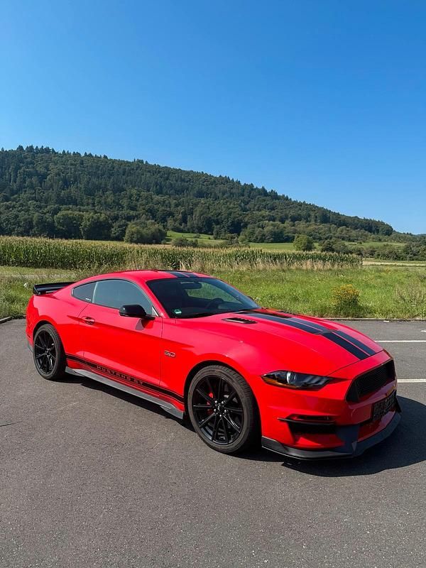 Rot Gebraucht 2019 Ford Mustang GT Coupé | 34.500 € (Superpreis) - Bild 1/4