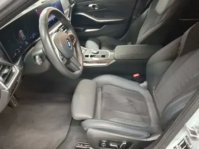 Gebraucht BMW 330e M Sport 292 PS (214 kW) 2024 Grau Kombi