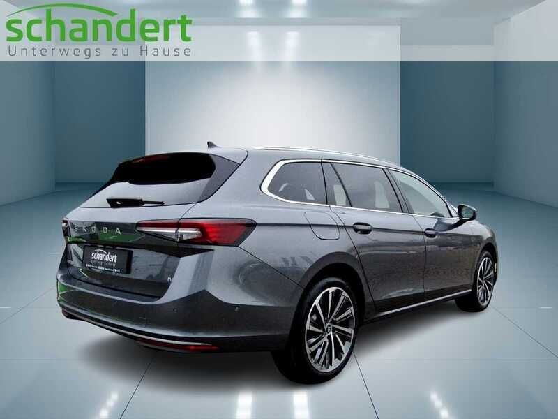 Gebraucht Skoda Superb LAURIN & KLEMENT 204 PS (150 kW) 2025 Graphitegrau metallic Kombi