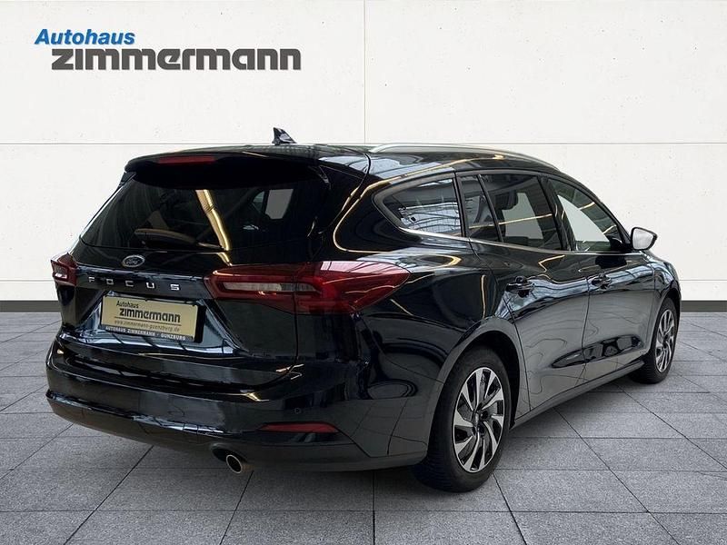 Gebraucht Ford Focus Titanium 125 PS (91 kW) 2024 Schwarz Kombi