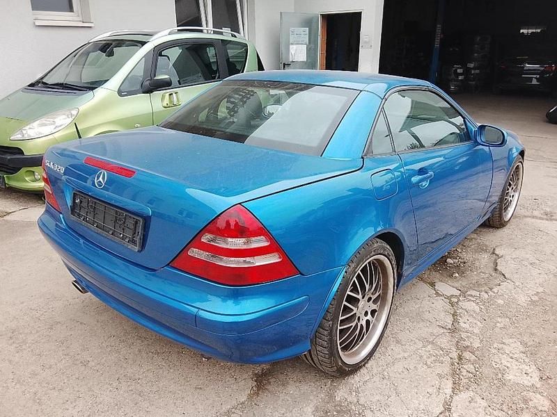 Gebraucht Mercedes SLK320 220 PS (161 kW) 2001 Grau Cabrio