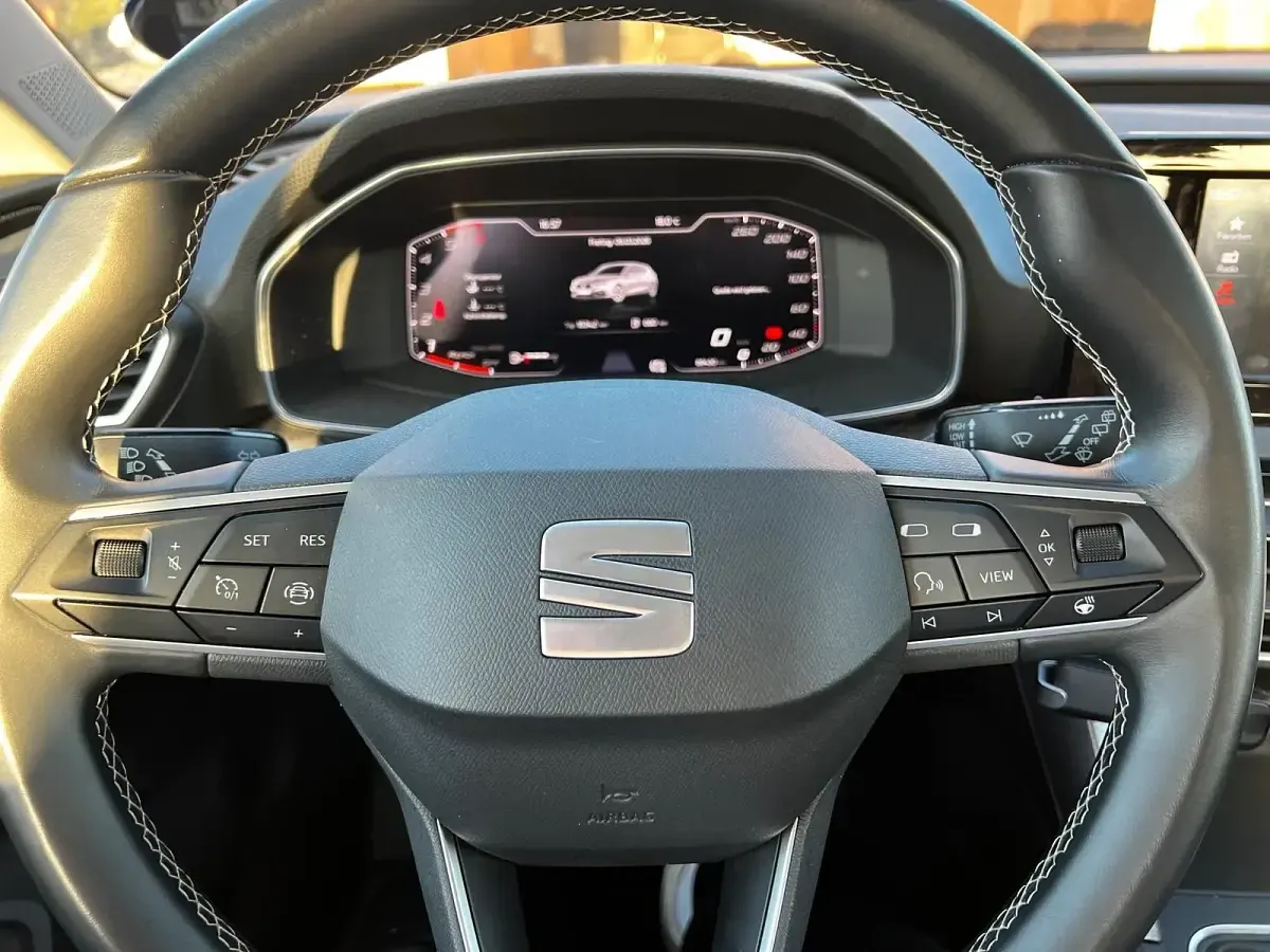 Gebraucht Seat Leon 115 PS (84 kW) 2020 Weiß Limousine