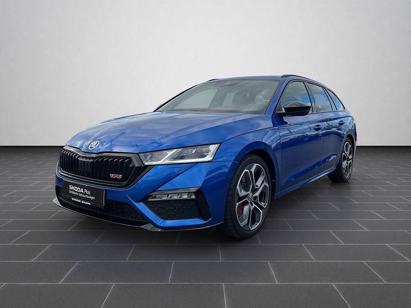 Raceblau metallic (metallic) Gebraucht 2021 Skoda Octavia RS Limousine | 32.650 € (Fairer Preis) - Bild 1/4