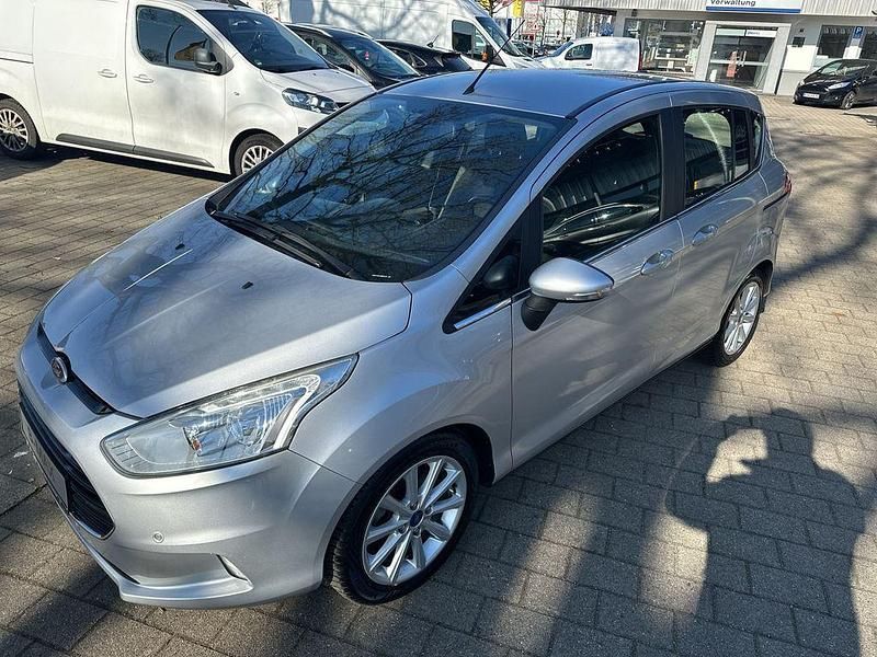 Gebraucht Ford B-MAX Titanium 105 PS (77 kW) 2017 Silber Van / Kleinbus