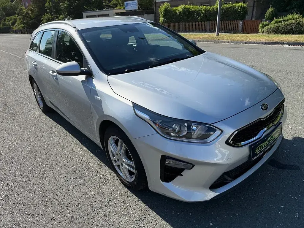 Gebraucht Kia Ceed 136 PS (100 kW) 2021 Silber Kleinwagen