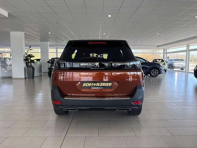 Gebraucht Peugeot 5008 GT 136 PS (100 kW) 2024 Braun SUV