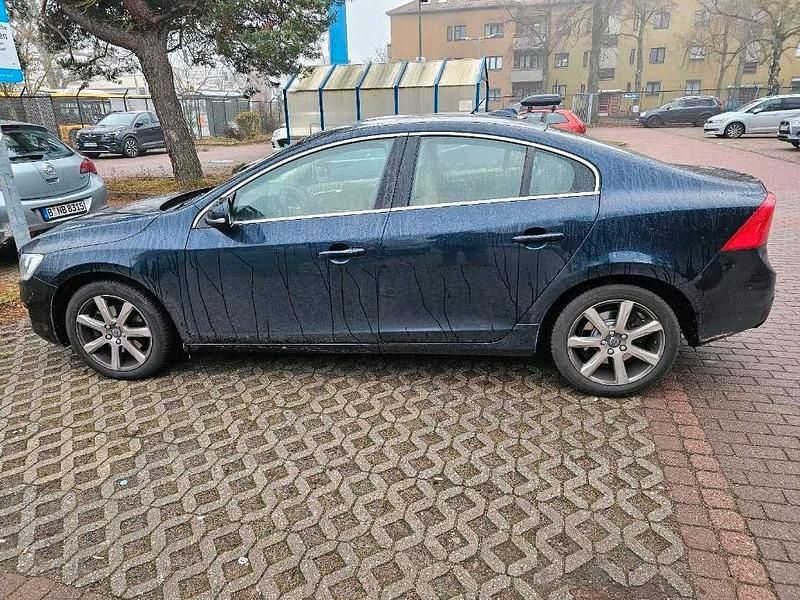 Gebraucht Volvo S60 115 PS (84 kW) 2017 Blau Limousine