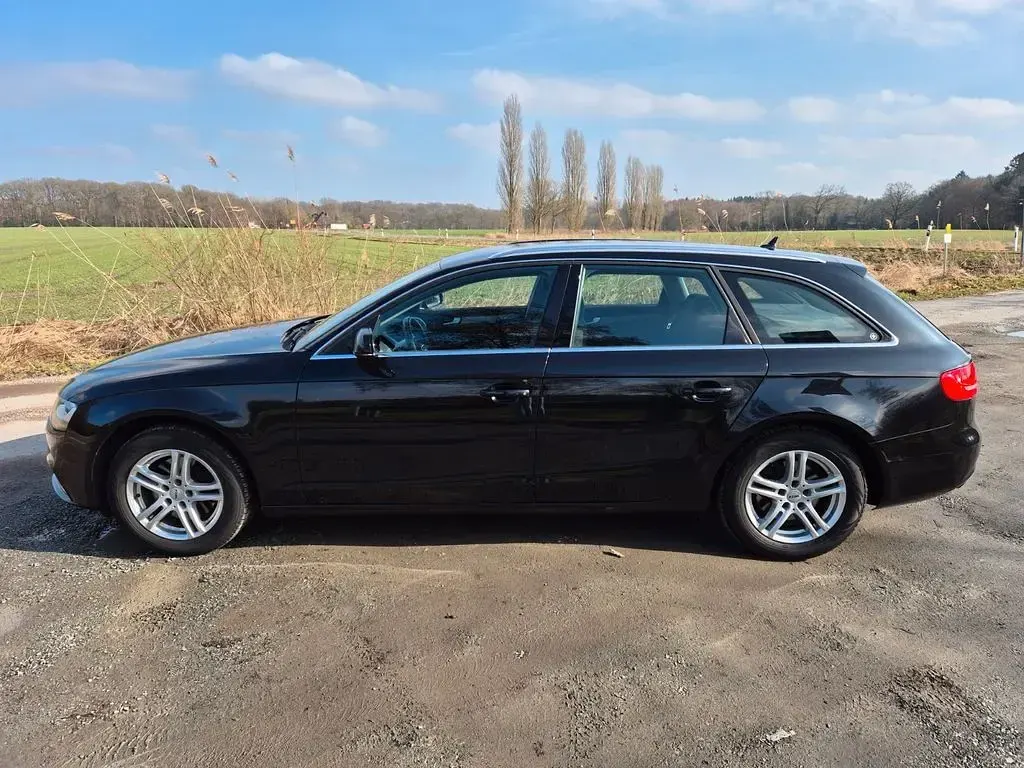 Gebraucht Audi A4 170 PS (125 kW) 2012 Schwarz Kombi