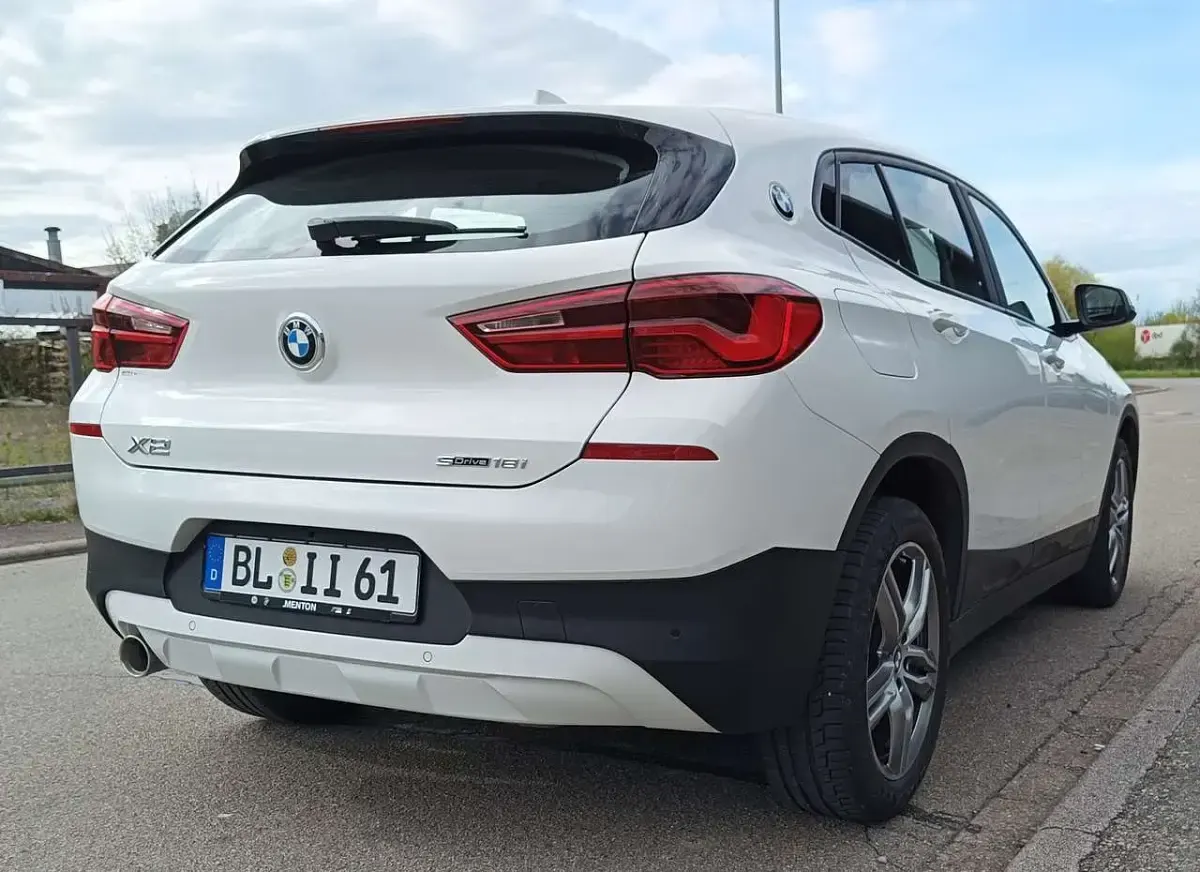 Gebraucht BMW X2 Advantage 140 PS (102 kW) 2020 Weiß SUV