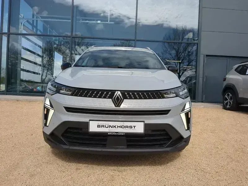 Gebraucht Renault Captur Techno 140 PS (102 kW) 2025 Grau (rafalegrau) SUV