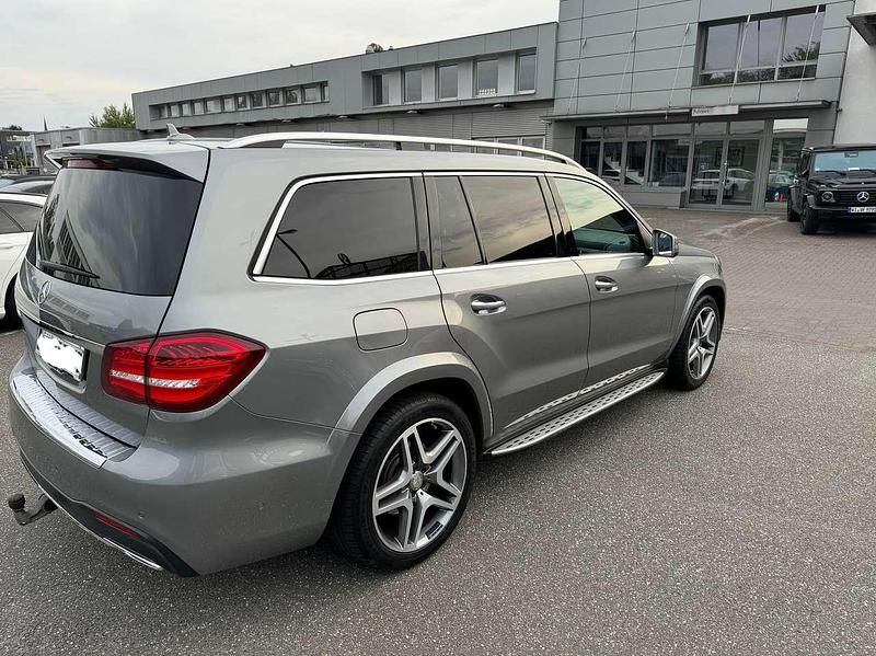 Gebraucht Mercedes GLS350 AMG line 258 PS (189 kW) 2016 Silber SUV