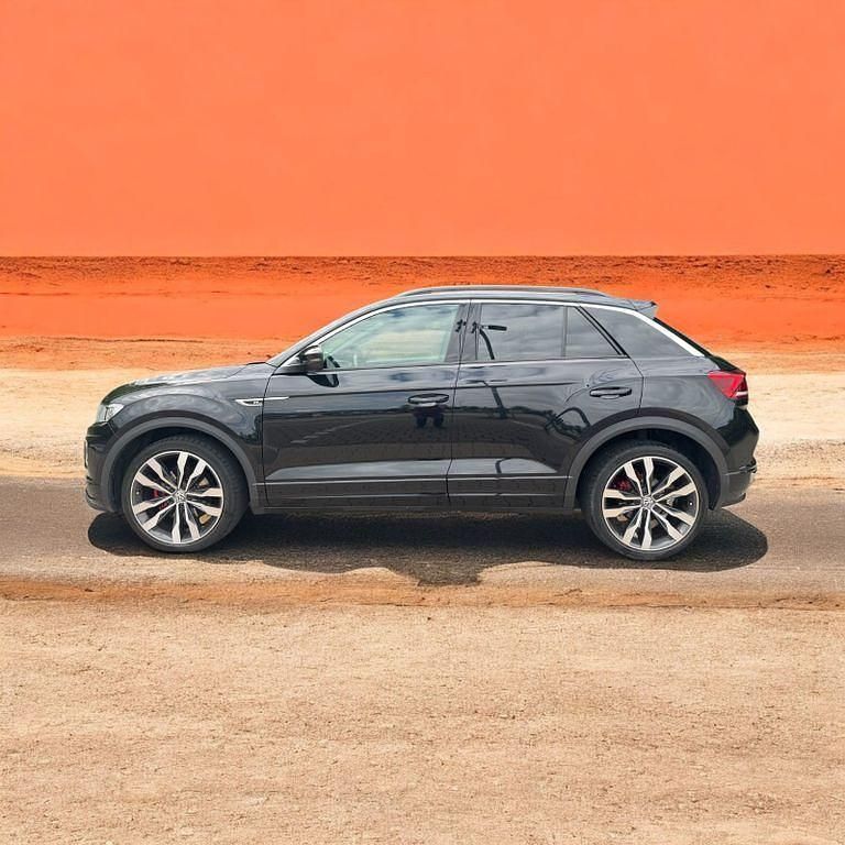Schwarz Gebraucht 2019 VW T-Roc R-line SUV | 22.500 € (Fairer Preis) - Bild 1/4