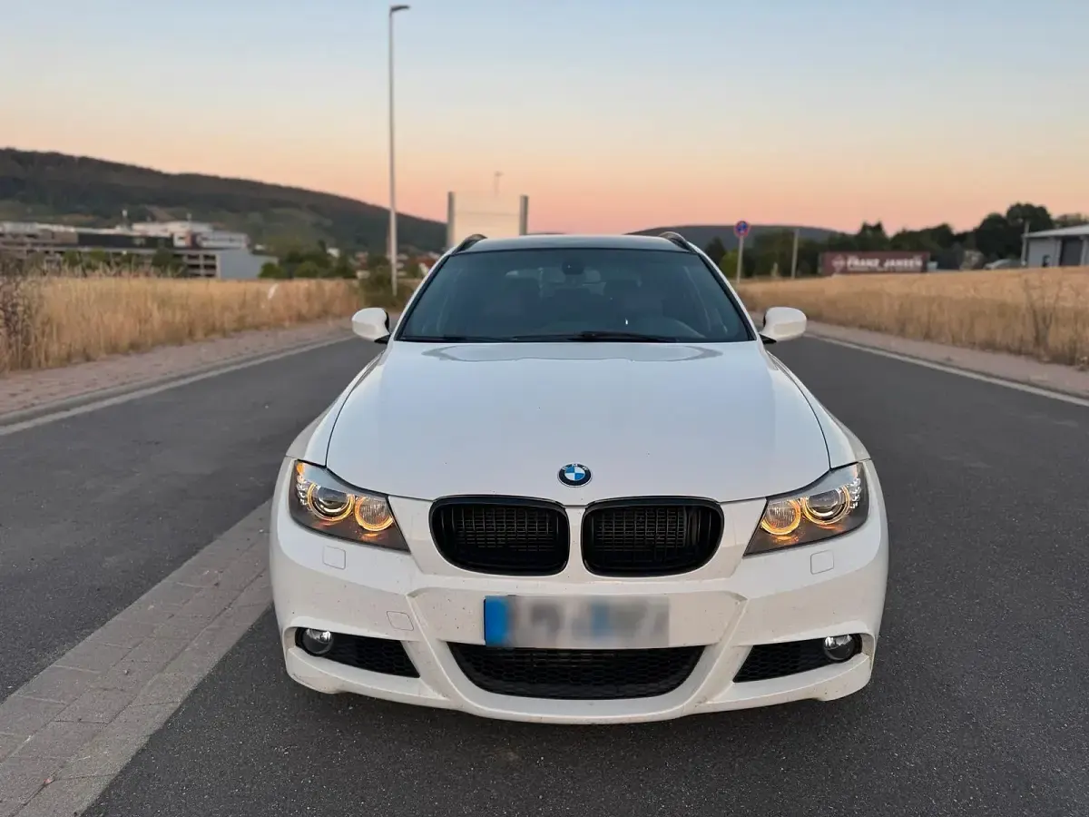 Gebraucht BMW 335 M Sport 286 PS (210 kW) 2011 Weiß Kombi