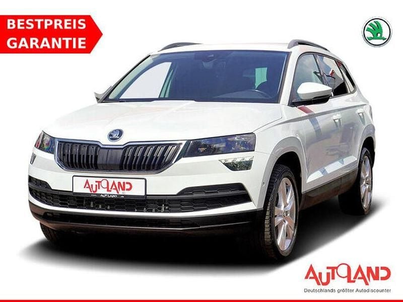 Weiß Gebraucht 2018 Skoda Karoq SUV | 21.990 € (Fairer Preis) - Bild 1/4