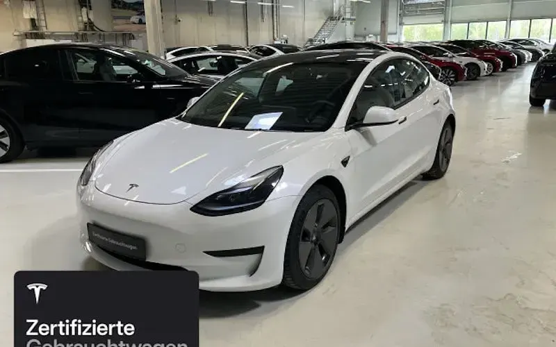 Gebraucht Tesla Model 3 RWD 205 kW (279 PS) 2022 Weiß Limousine