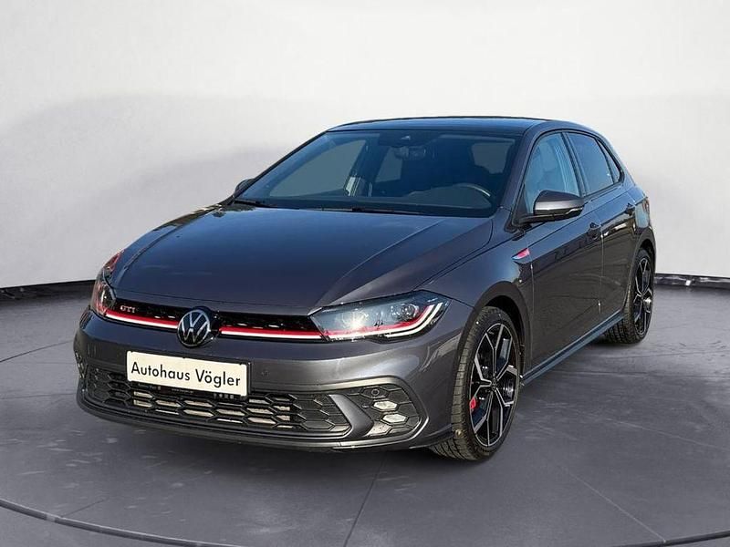Grau Gebraucht 2024 VW Polo GTI Limousine | 28.890 € (Teuer) - Bild 1/4