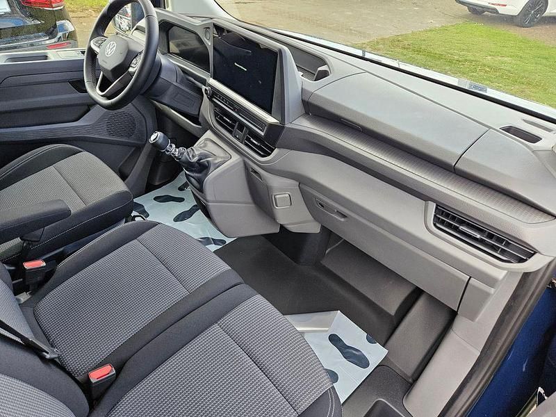 Neu VW Transporter 110 PS (80 kW) 2026 Blau Van