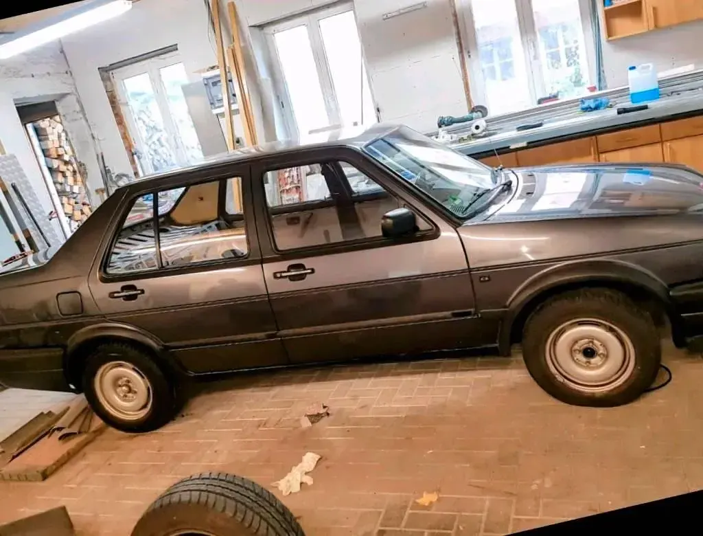 Gebraucht VW Jetta 71 PS (52 kW) 1991 Schwarz Limousine
