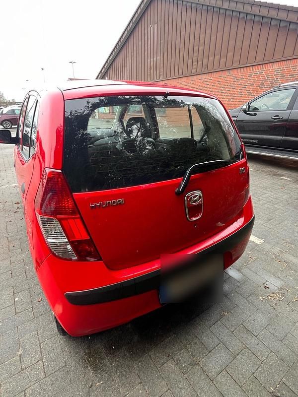 Gebraucht Hyundai i10 66 PS (48 kW) 2008 Rot Kleinwagen