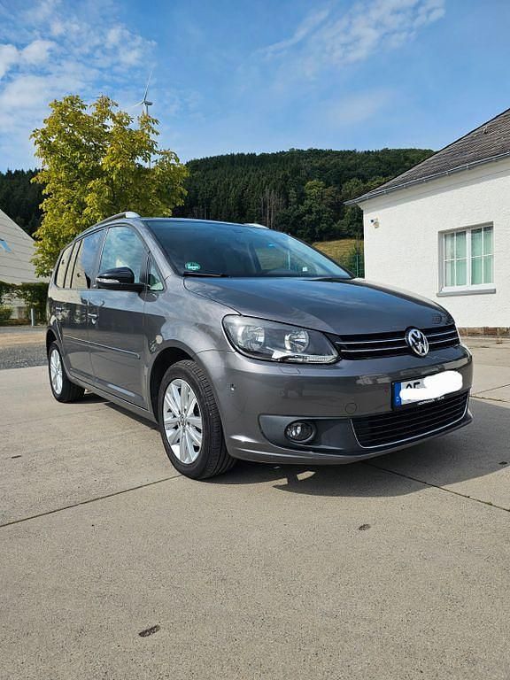Grau Gebraucht 2012 VW Touran Style Van / Kleinbus | 4.400 € (Guter Preis) - Bild 1/4