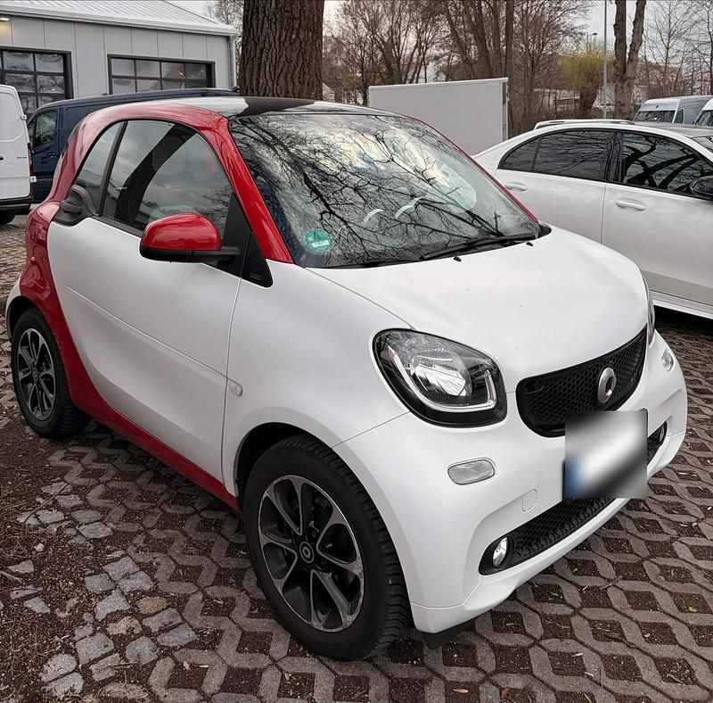 Gebraucht Smart ForTwo Coupé Passion 90 PS (66 kW) 2016 Weiß Coupé