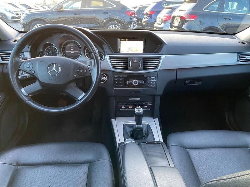 Gebraucht Mercedes E220 Avantgarde 170 PS (125 kW) 2010 Grau Kombi