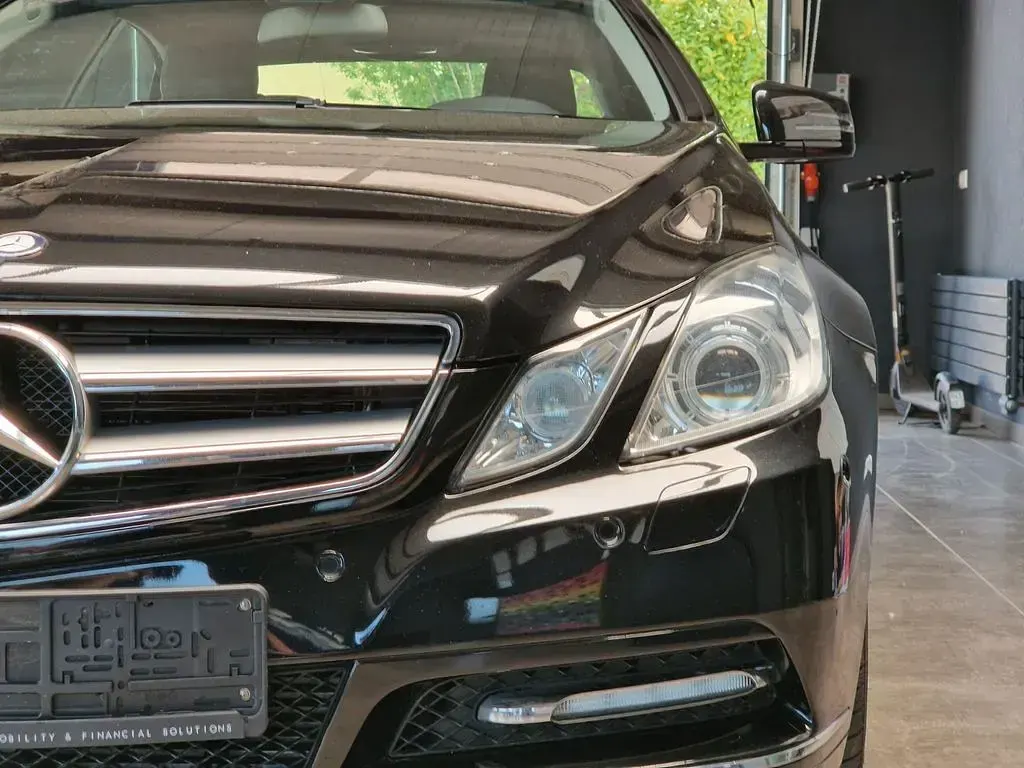 Gebraucht Mercedes E220 Elegance 170 PS (125 kW) 2011 Schwarz Coupé