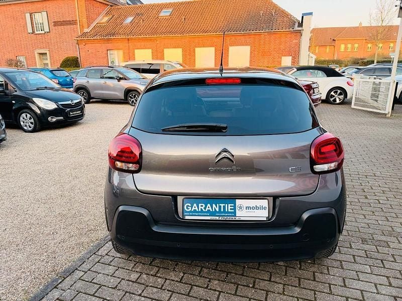 Gebraucht Citroën C3 Shine 110 PS (80 kW) 2022 Grau Kleinwagen