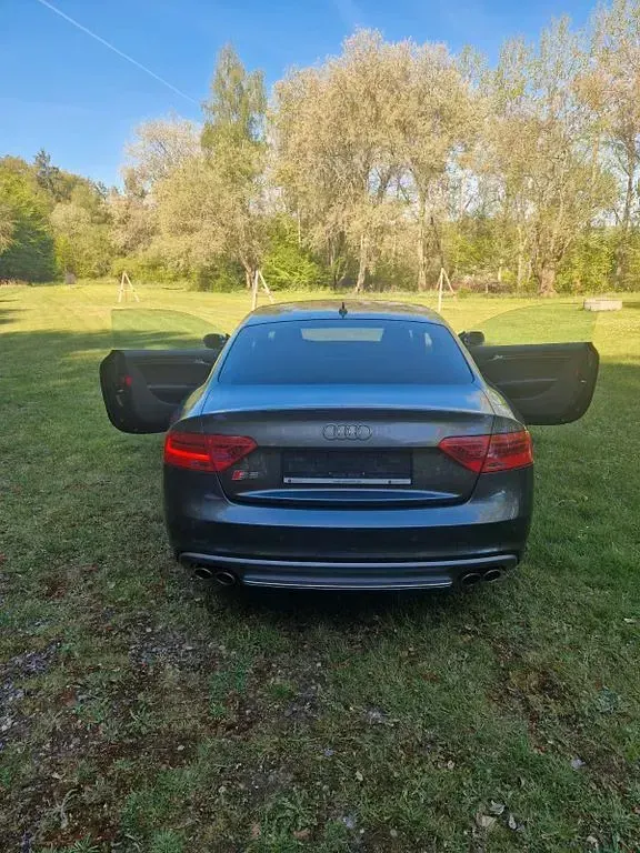 Gebraucht Audi S5 Sport 333 PS (244 kW) 2016 Grau Coupé