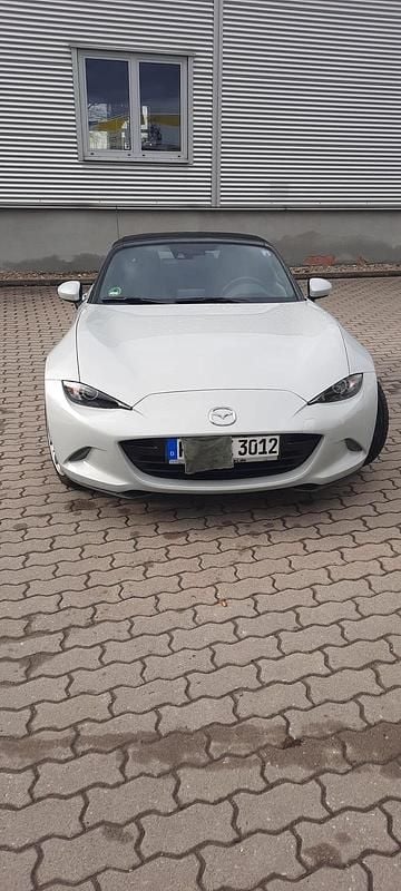 Gebraucht Mazda MX5 Sports-Line 160 PS (117 kW) 2016 Weiß Cabrio