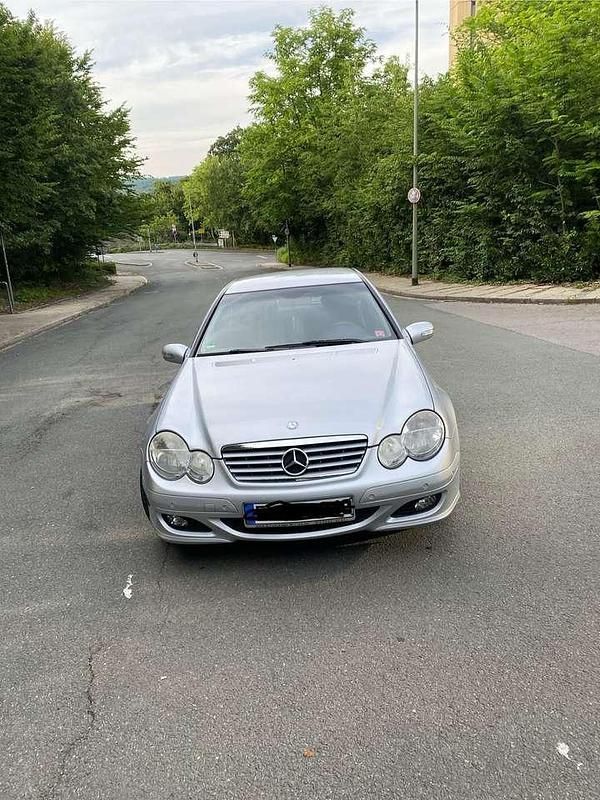Gebraucht 2004 Mercedes C180 Coupé | 4.508 € (Etwas zu teuer) - Bild 1/4