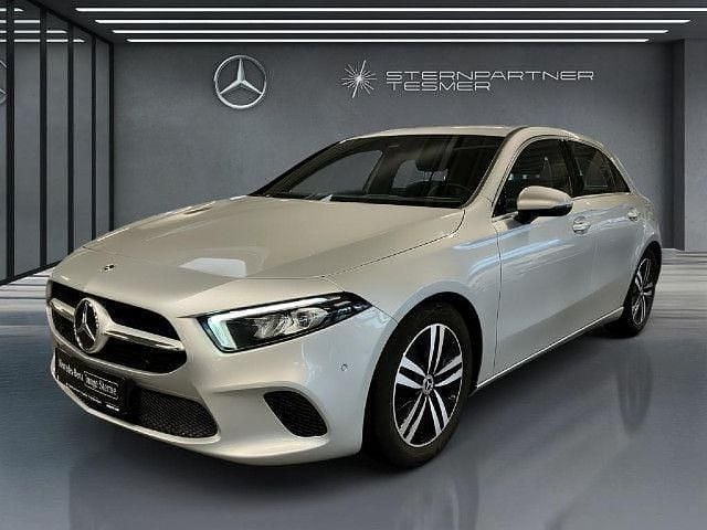 Silber Gebraucht 2022 Mercedes A200 Progressive Limousine | 24.650 € (Guter Preis) - Bild 1/4