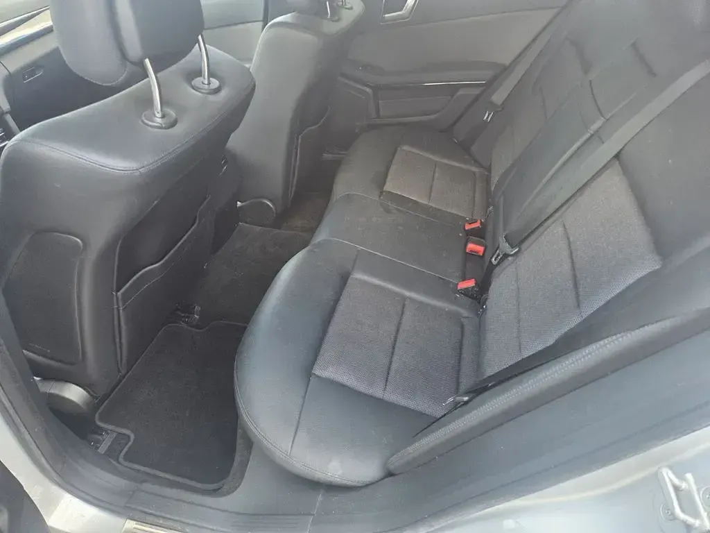 Gebraucht Mercedes E220 Edition 170 PS (125 kW) 2013 Limousine