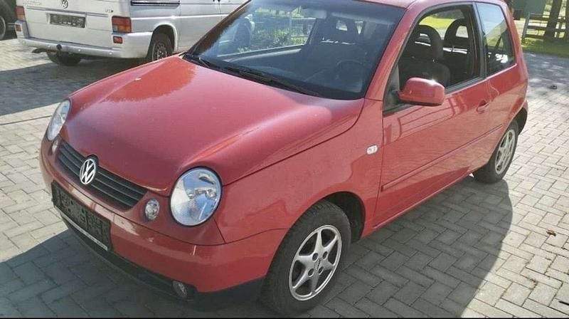 Rot Gebraucht 2005 VW Lupo Kleinwagen | 600 € (Superpreis) - Bild 1/3