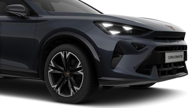 Neu Cupra Formentor 204 PS (150 kW) 2026 Grau SUV