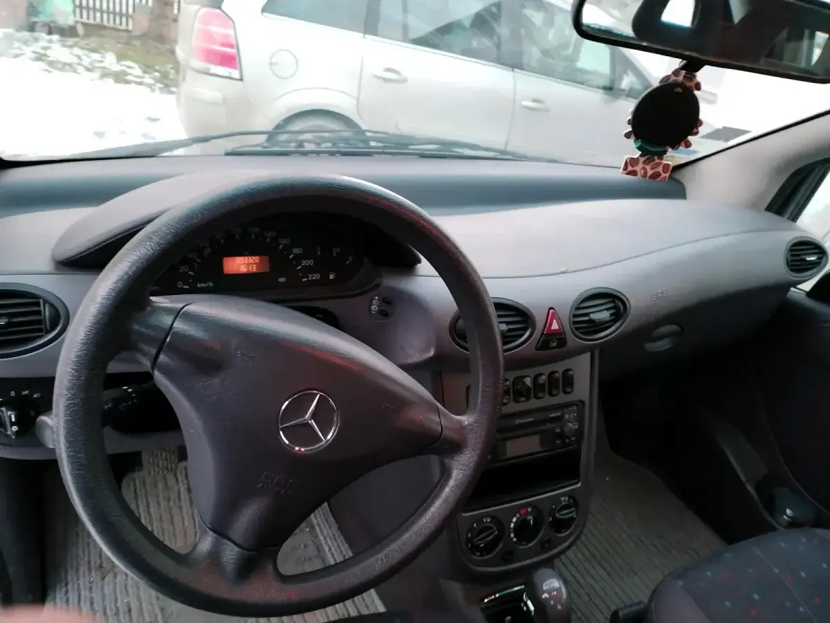 Gebraucht Mercedes A170 95 PS (69 kW) 2003 Grau Kleinwagen