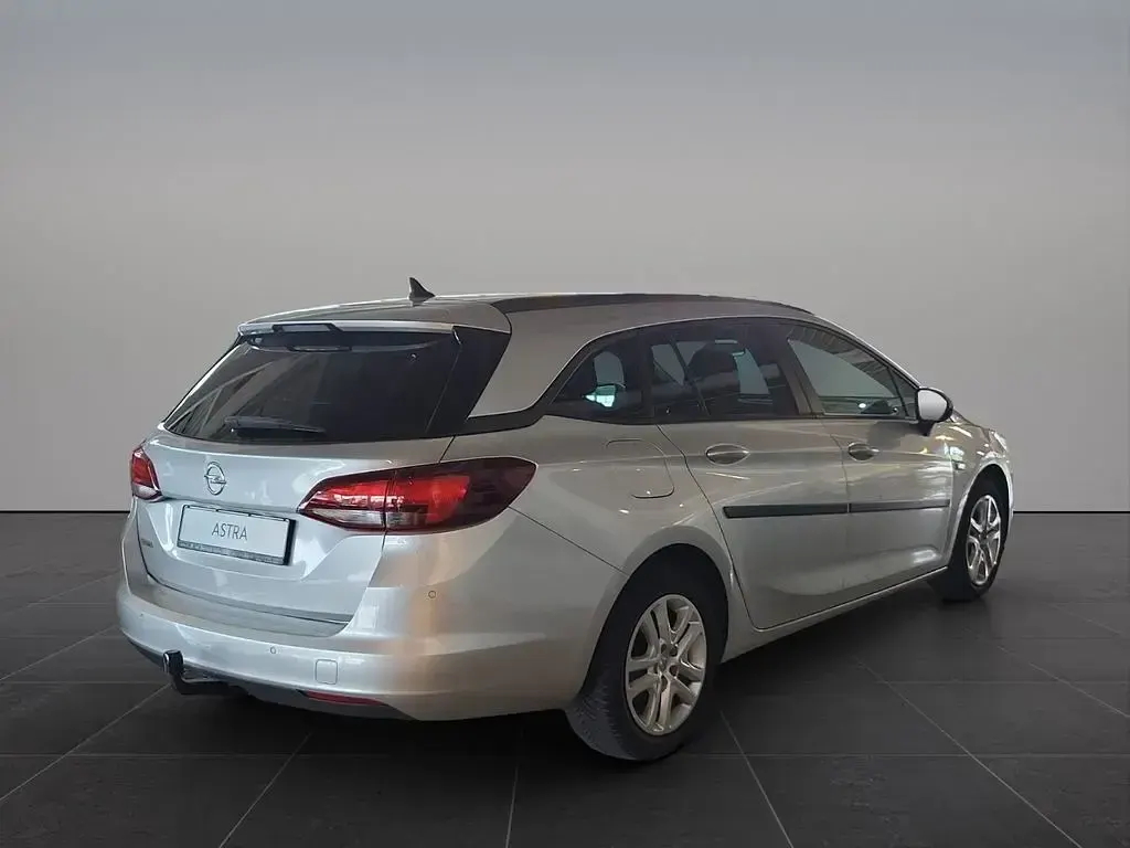 Gebraucht Opel Astra Edition 110 PS (80 kW) 2018 Silber Kombi