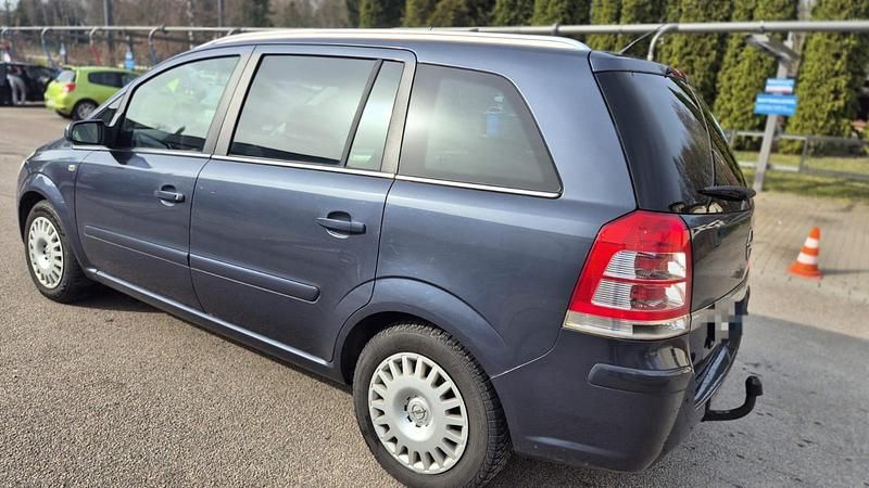 Gebraucht Opel Zafira 140 PS (102 kW) 2009 Grau Van / Kleinbus