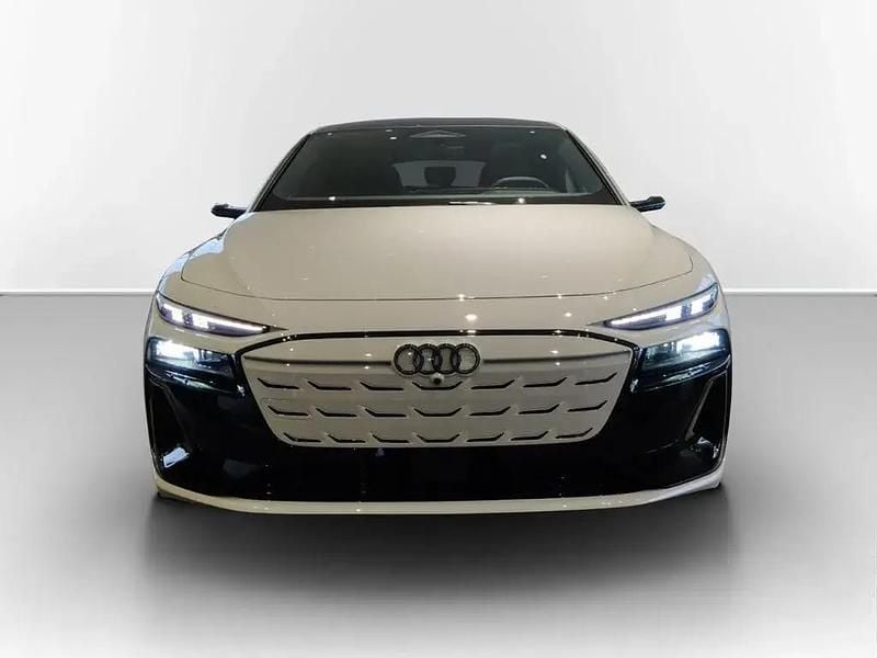 Brugt Audi e-tron Ambiente 369 kW (503 HK) 2025 Beige SUV
