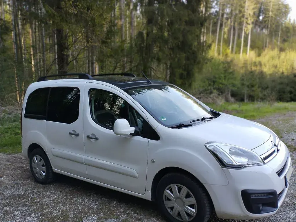 Gebraucht Citroën Berlingo PureTech 110 PS (80 kW) 2016 Weiß Van / Kleinbus
