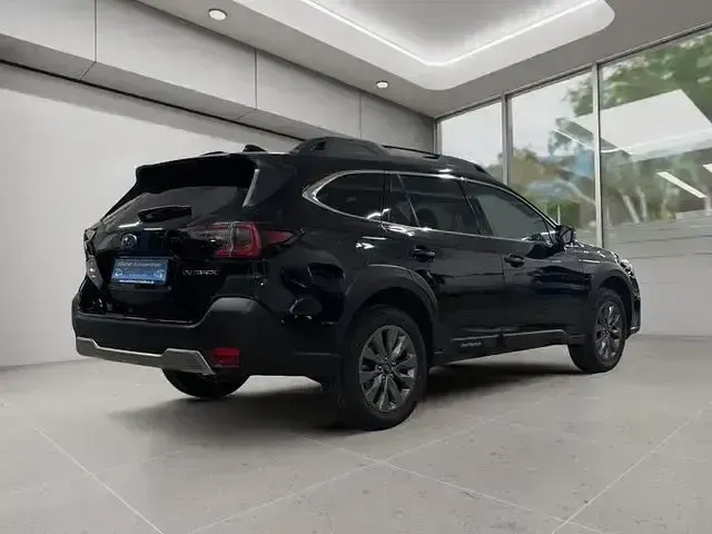 Gebraucht Subaru Outback 169 PS (124 kW) 2024 Schwarz Kombi