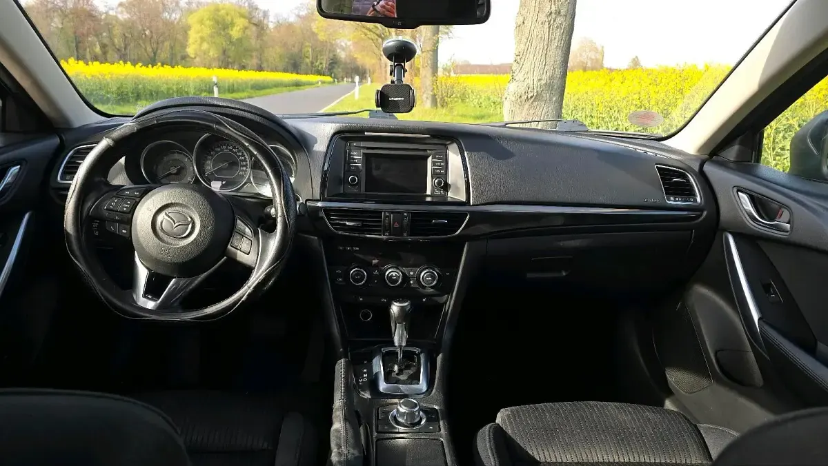 Gebraucht Mazda 6 150 PS (110 kW) 2013 Rot Limousine