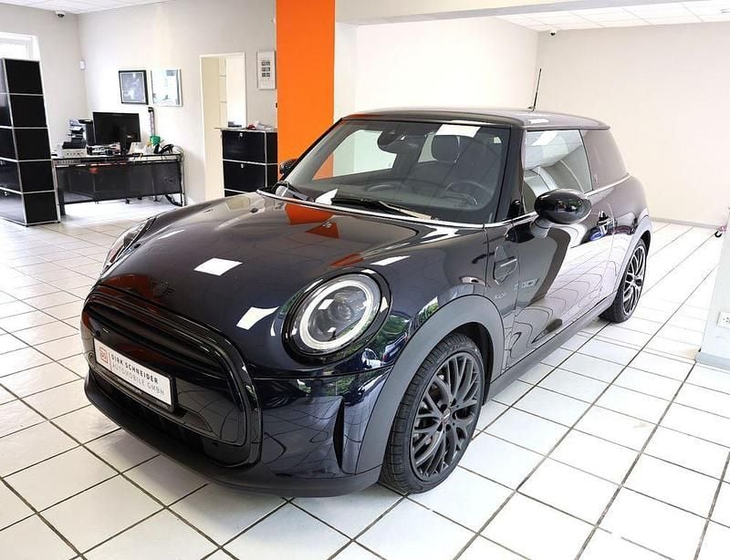 Schwarz Gebraucht 2023 Mini Cooper Kleinwagen | 26.980 € (Etwas zu teuer) - Bild 1/4