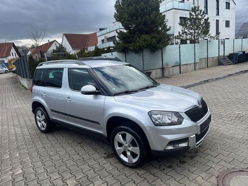 Gebraucht Skoda Yeti Elegance 110 PS (80 kW) 2014 Silber SUV