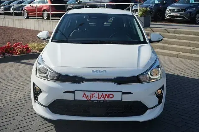 Gebraucht Kia Rio 84 PS (61 kW) 2022 Weiß Kleinwagen