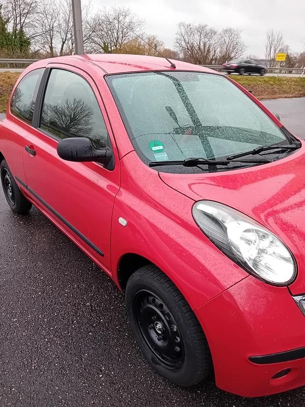 Gebraucht Nissan Micra 65 PS (47 kW) 2009 Rot Kleinwagen