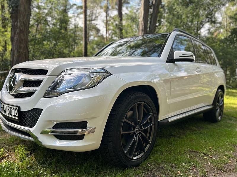 Weiß Gebraucht 2015 Mercedes GLK350 SUV | 17.250 € (Superpreis) - Bild 1/4