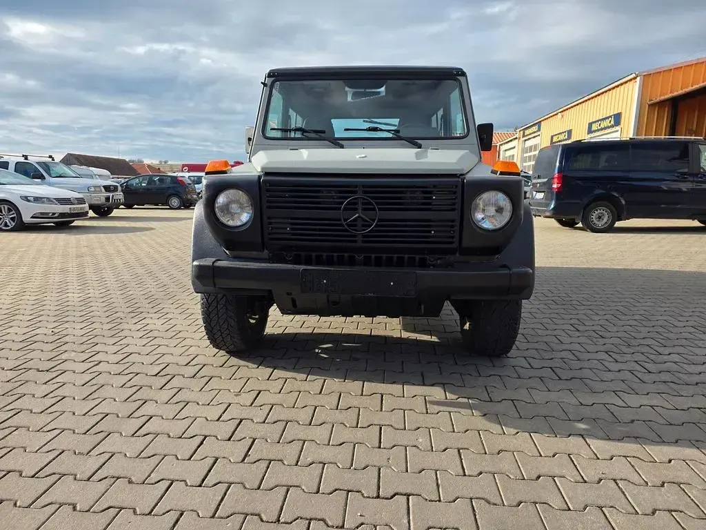 Gebraucht Mercedes G280 156 PS (114 kW) 1983 Grau SUV