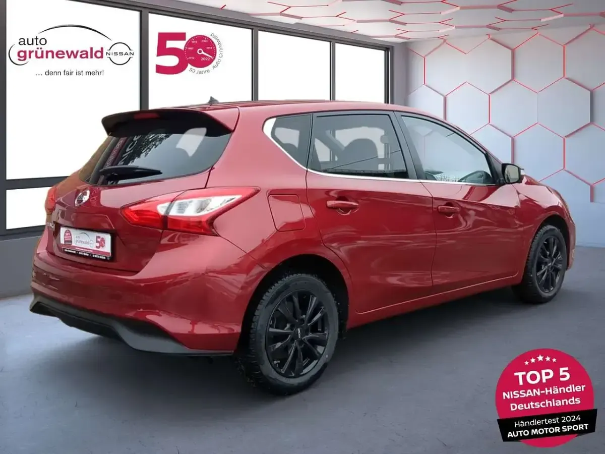 Gebraucht Nissan Pulsar 360º 116 PS (85 kW) 2017 Rot Kleinwagen